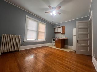 1830 N. Oakland Ave., Milwaukee, WI 53202