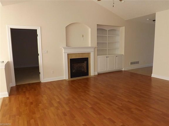 4th image of 8547 Alexis Dr