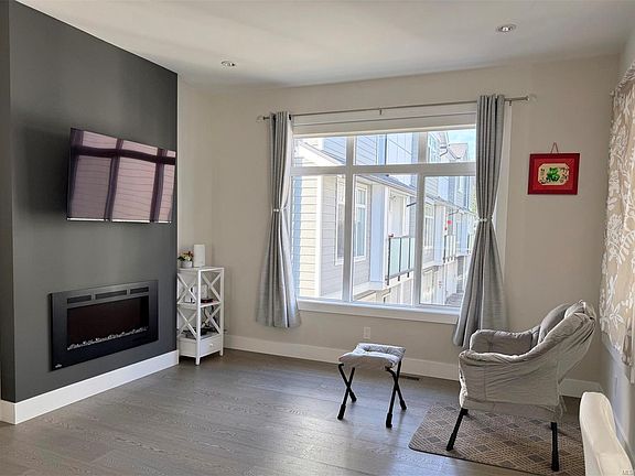 3rd image of 946 Jenkins Ave #108