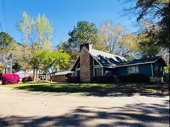 2nd image of 101 James Cir