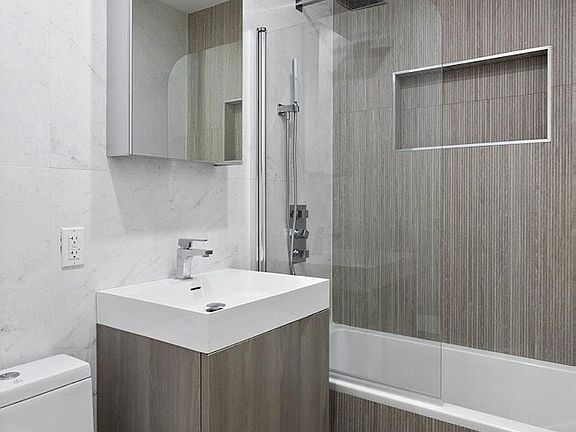 5th image of 122 E 102nd St APT 5A