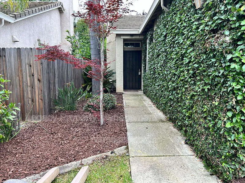 Building Photo - 1867 Malachite Way