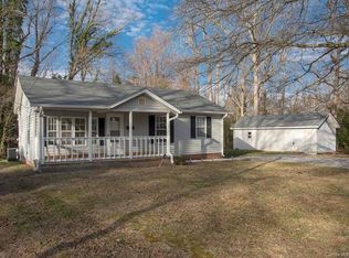 2111 Woodlawn St, Kannapolis, NC 28083