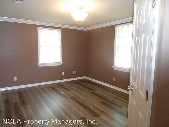5th image of 937 Oak Ave