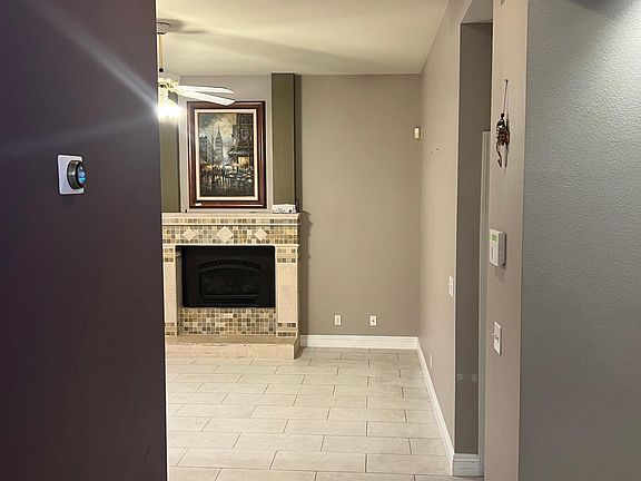 5th image of 104 Adderley Ct