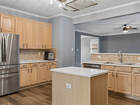 5th image of 1145 Whispering Trail Cir