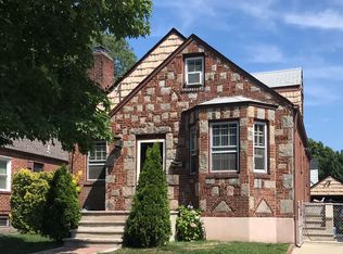 199 Ridge Ave, Valley Stream, NY 11581