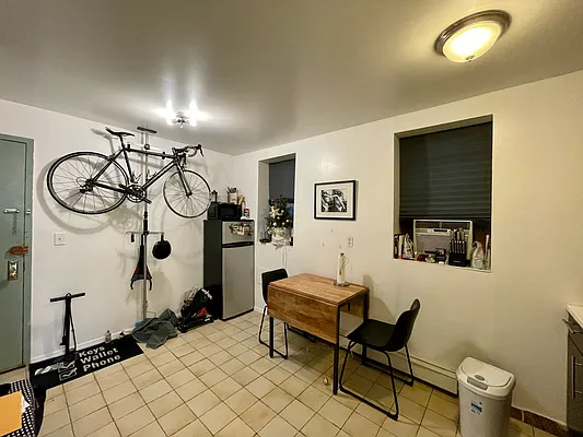 Rented by Mauro Bros Real Estate Services LLC | media 21