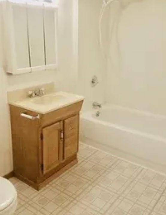 1st image of 1431 Paul St #1/2