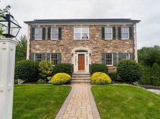 82 Hammersmith Dr, Saugus, MA 01906