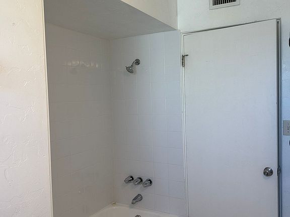 2nd image of 902 S Fremont Ave