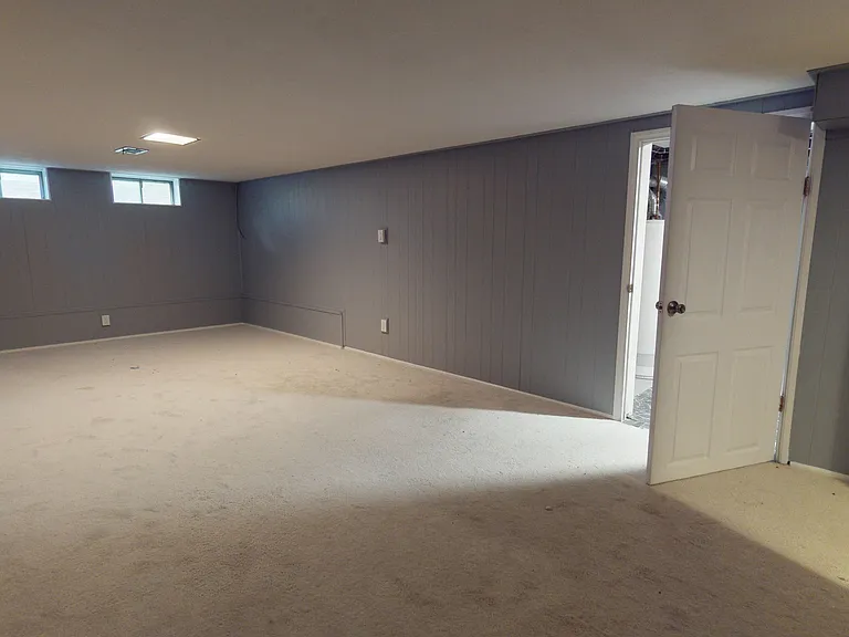 13686 Harper Rd — Photo 18