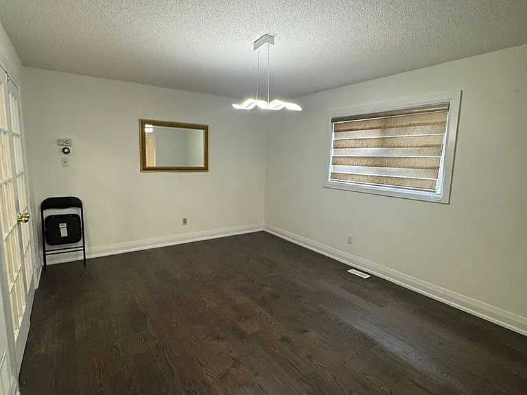 5 Burwash Ct — Photo 6