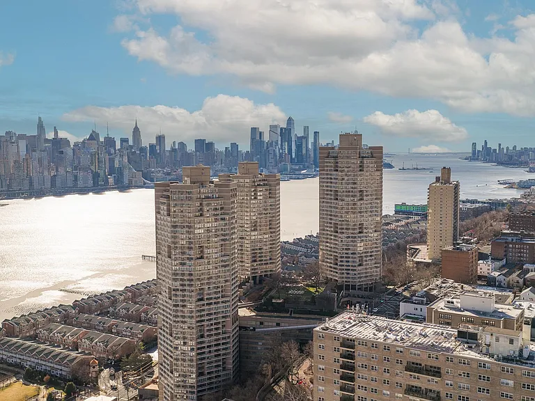 7002 Boulevard East #11A — Photo 33