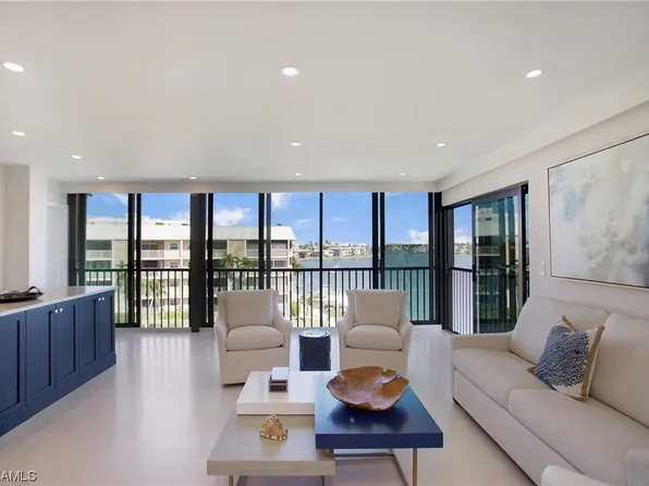 3000 Gulf Shore Blvd N APT 416, Naples, FL 34103