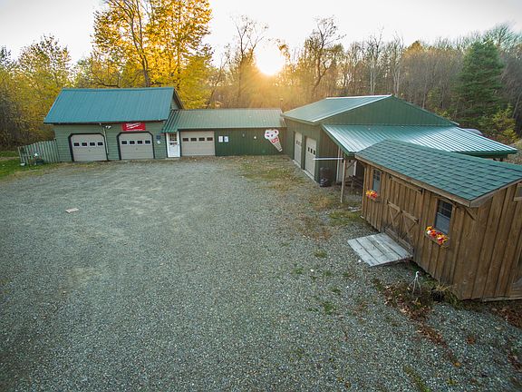 4th image of 1487 Foote Avenue Ext