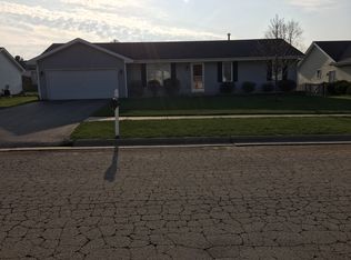 5036 Trafford Dr, Loves Park, IL 61111