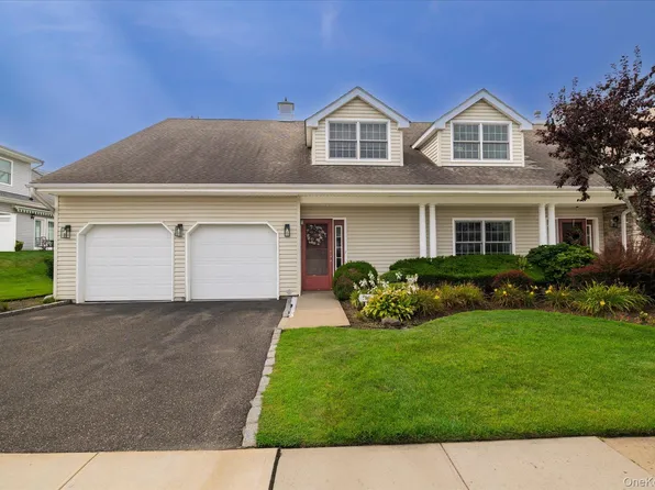 196 Pond View Drive, Port Washington, NY 11050