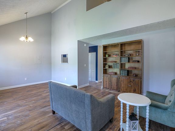 5th image of 1407 Rock Creek Ct