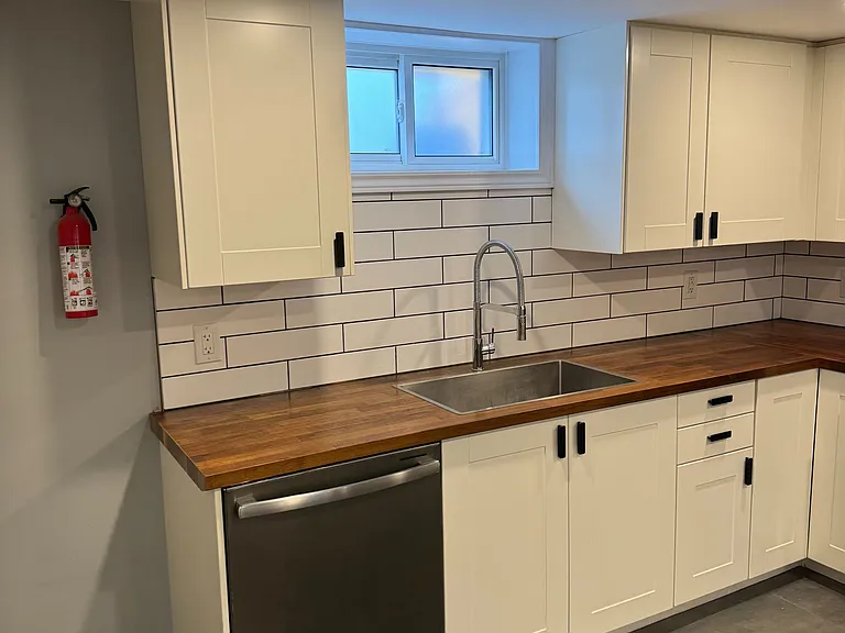 46 Linden Ave — Photo 5