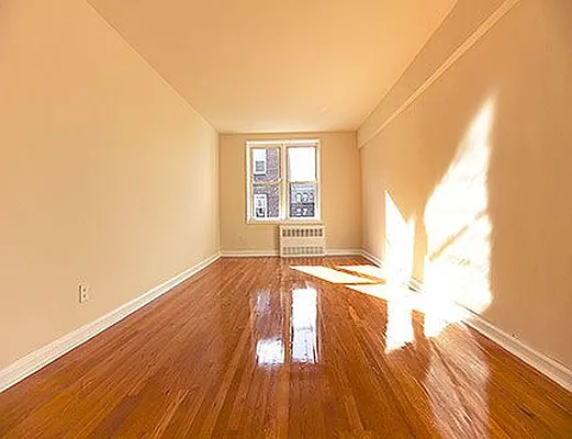 Rented by SW Queens Mezzanine | media 30
