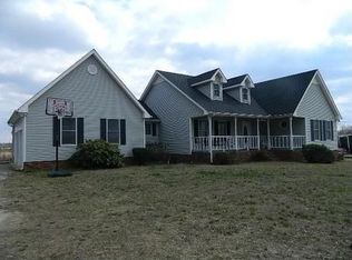1215 Old Blacktop Rd, Mc Ewen, TN 37101