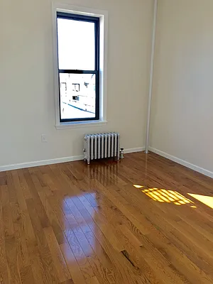 Rented by Silverstreet RE LLC | media 9