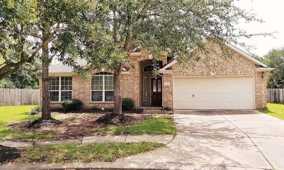1st image of 10310 Cliff Haven Ct
