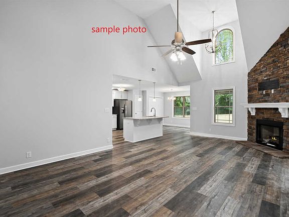 2nd image of 25 Wellington Dr