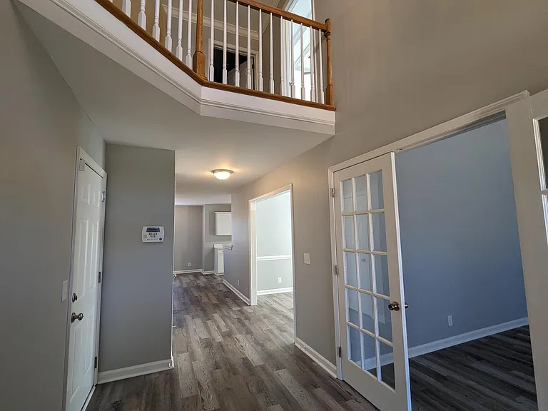 4713 Derbyshire Dr — Photo 2
