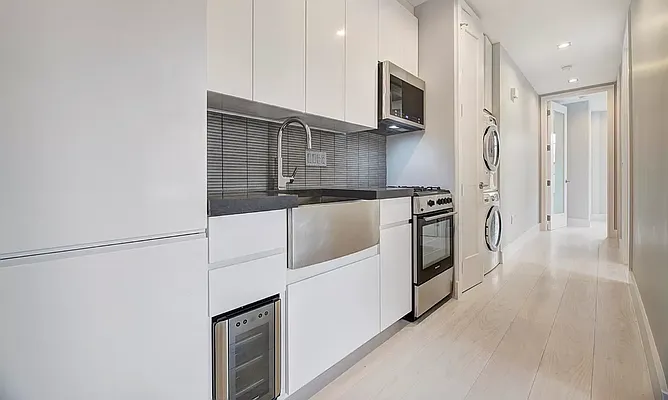 Rented by REAL New York | media 9