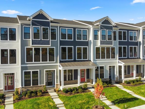8681 Anderson Ave, Marshall, VA 20115
