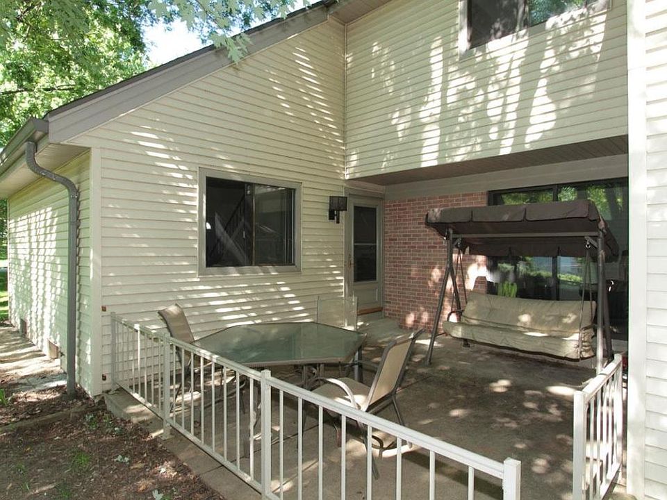 1st image of 7387 S Delaine Dr #30