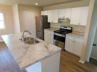 23828 Carter Rd #B, Bothell, WA 98021