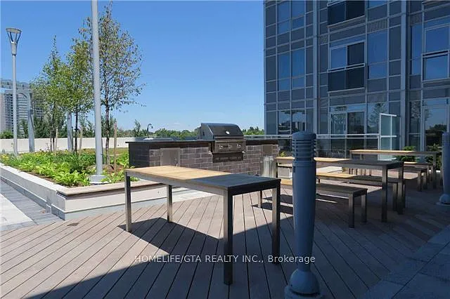255 Village Green Sq #801 — Photo 12