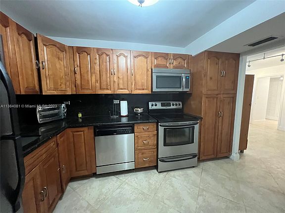 4th image of 6039 Collins Ave APT 1208