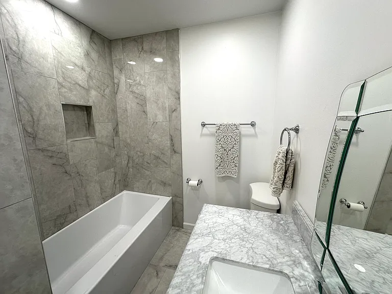 1466 Hardin Ave — Photo 17