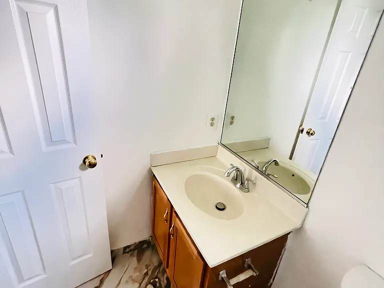 9724 Willow Glen Ln — Photo 19