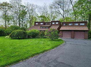 5270 Brust Dr, Powell, OH 43065