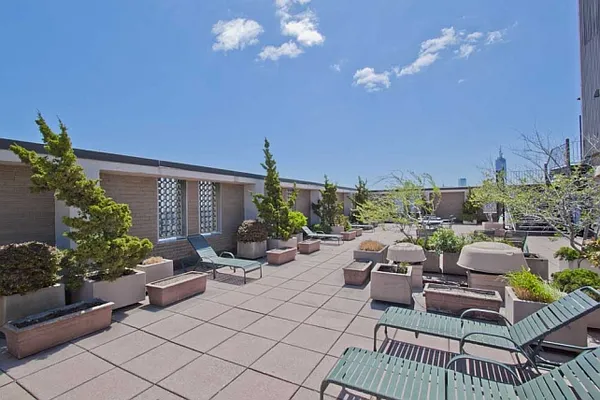 Sold by ROOM Real Estate | media 43