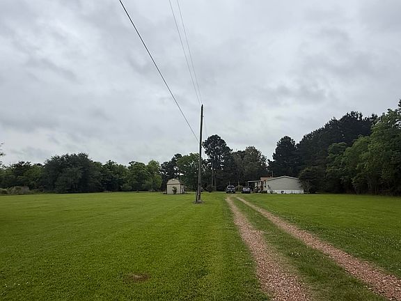 3rd image of 1358 Highway 758