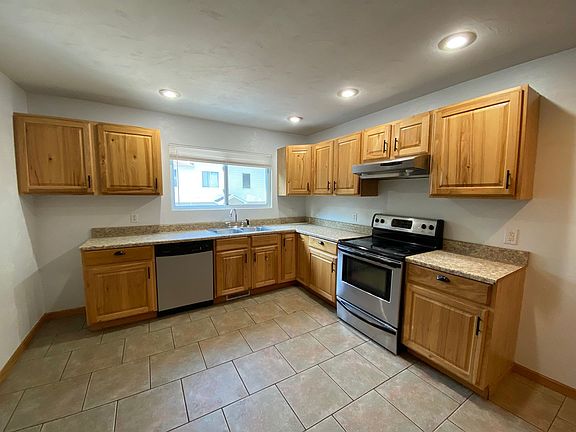 3rd image of 1324-1326 Knollwood Ave #1324