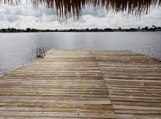 17600 NW 82nd Ct, Hialeah, FL 33015