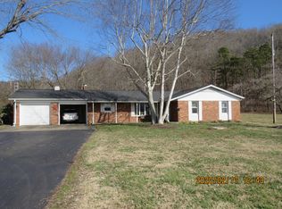 37018 Hocking Dr, Logan, OH 43138