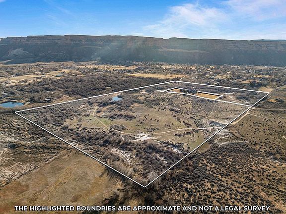 4th image of 2085 E 1/2 Rd