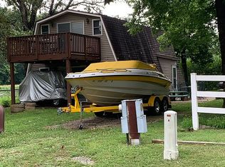 19917 Acorn Dr, Carlyle, IL 62231