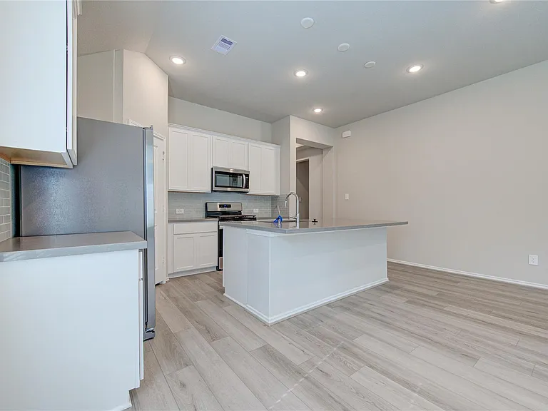 9515 Sierra Crest Ln — Photo 21