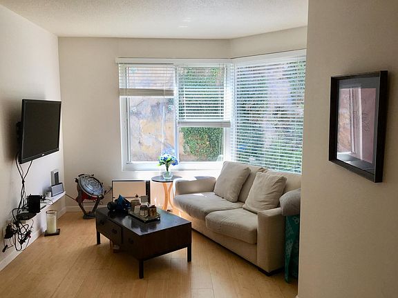 2nd image of 240 Lombard St APT 531