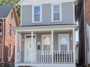 704 Lincoln Ave, Dubuque, IA 52001