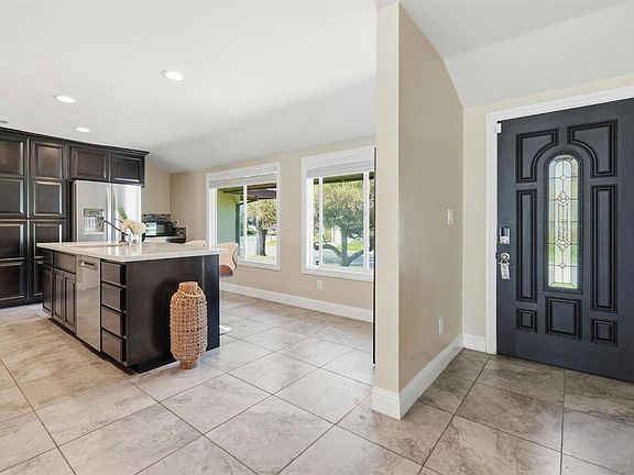 4th image of 1700 Rolling Hills Rd